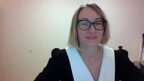 _sandyqueen__ online show from December 2025 07:00:01 PM