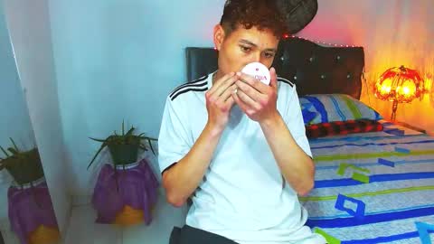 santi online show from March 2026 02:48:01 AM