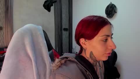 Selene online show from February 2026 01:00:02 AM