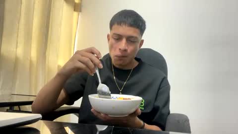 Snapshot of _sexy_jack chatting on February 2025 09:25:02 PM Juan Pablo-independent model online show from February 2025 09:25:02 PM