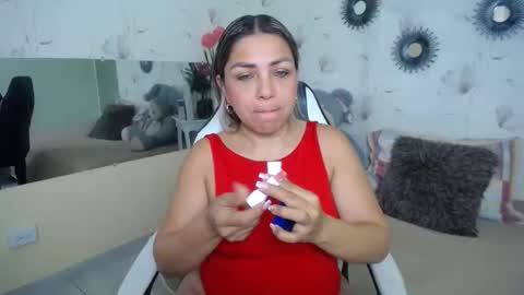 Snapshot of _sexyredhead_ chatting on December 2025 12:10:01 PM KATA online show from December 2025 12:10:01 PM