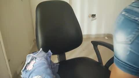 _shalini_0 online show from October 2025 04:10:01 AM