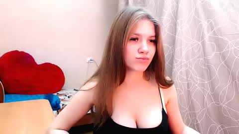Mari online show from February 2025 11:10:02 AM
