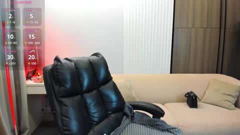  Shy Jenny  online show from October 2025 01:06:02 AM