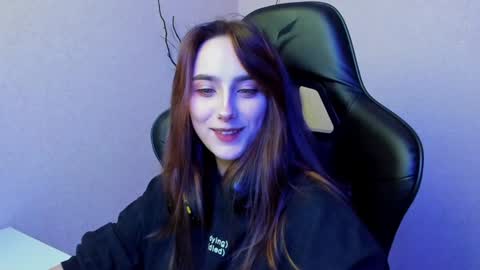 Snapshot of _silverdream chatting on December 2024 10:01:02 PM _silverdream online show from December 2024 10:01:02 PM