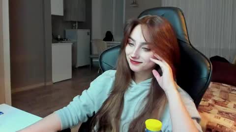 Snapshot of _silverdream chatting on February 2025 02:56:01 AM _silverdream online show from February 2025 02:56:01 AM