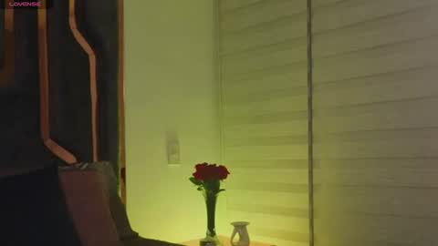 _silvia_vega_ online show from June 2026 04:36:02 AM