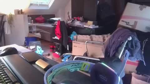 _smiley_bear27 online show from December 2025 08:40:02 AM