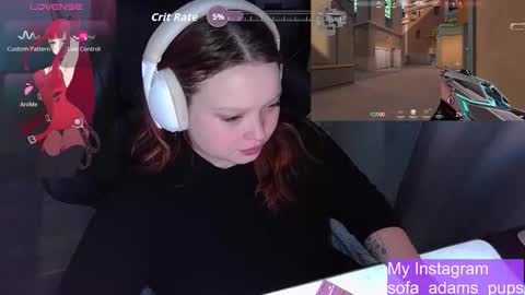 Snapshot of _sofia_adam_ chatting on December 2025 06:52:01 AM pups online show from December 2025 06:52:01 AM