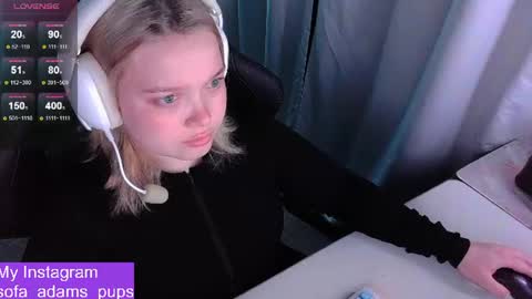 Snapshot of _sofia_adam_ chatting on June 2026 06:18:01 AM pups online show from June 2026 06:18:01 AM