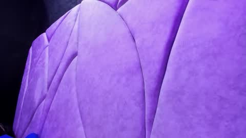 _sofidiamond_ online show from March 2026 12:20:01 PM