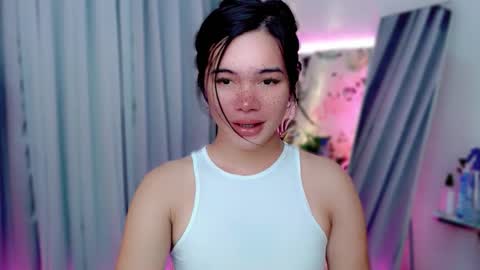 Snapshot of _sophie_69 chatting on September 2025 09:18:01 PM _sophie_69 online show from September 2025 09:18:01 PM