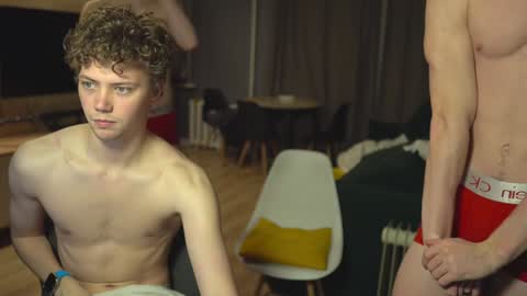 OLIVERpvt is open online show from December 2024 01:09:02 PM