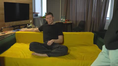 OLIVERpvt is open online show from November 2025 12:06:02 PM