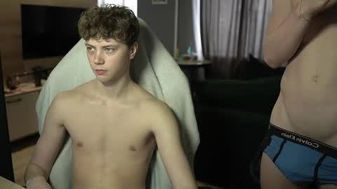 OLIVERpvt is open online show from April 2026 12:21:01 PM