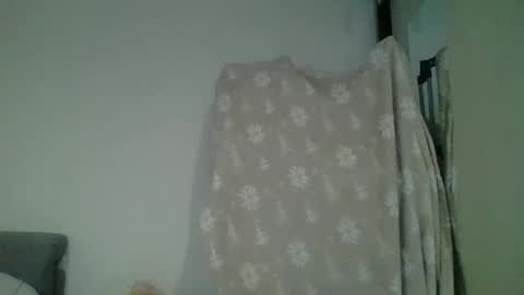 Melisa online show from November 2025 06:30:01 PM