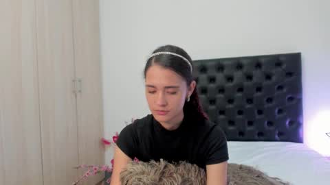 Sussi online show from February 2025 04:35:02 PM