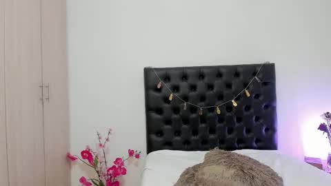 Sussi online show from February 2025 04:46:02 PM