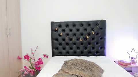 Sussi online show from February 2025 04:42:02 PM