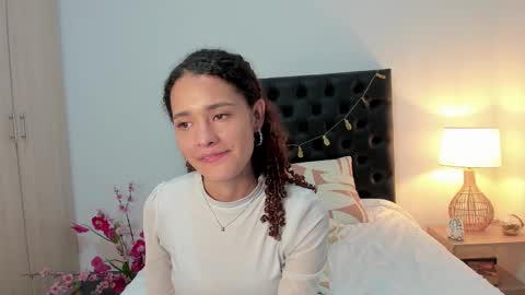 Sussi online show from March 2025 07:28:02 PM