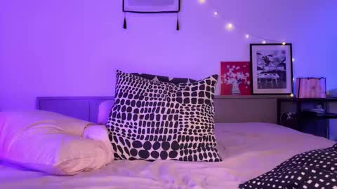 Ann online show from December 2025 02:23:02 PM