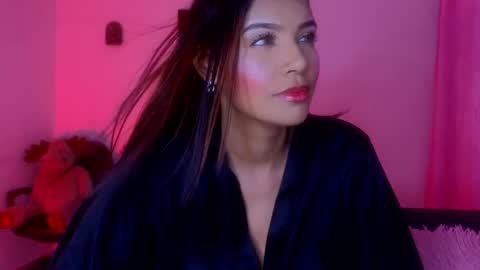 Snapshot of _sweet_vict0ria1 chatting on March 2026 02:06:01 AM 0900 p.m a 0500 a.m Colombia time UTC -5 online show from March 2026 02:06:01 AM
