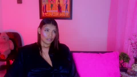 Snapshot of _sweet_vict0ria1 chatting on March 2026 02:05:02 AM 0900 p.m a 0500 a.m Colombia time UTC -5 online show from March 2026 02:05:02 AM