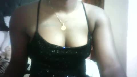 Talia online show from February 2025 10:22:01 AM