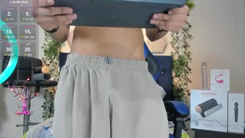 Taylor online show from November 2025 09:48:02 PM