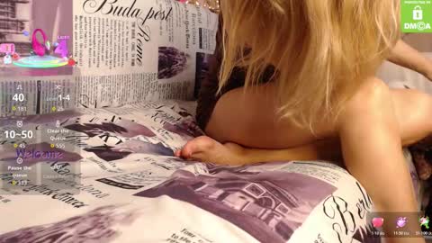 Mia online show from November 2025 02:57:02 AM