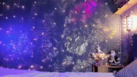 Snapshot of _thenightmoon_ chatting on December 2025 01:55:01 AM _thenightmoon_ online show from December 2025 01:55:01 AM