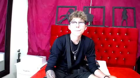 Thomas online show from February 2025 12:19:01 AM