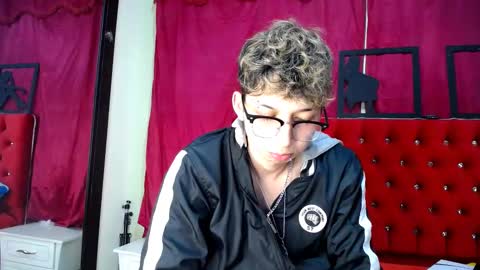 Thomas online show from February 2025 03:31:02 AM
