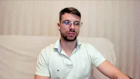 Tony Wolf online show from April 2026 02:44:02 PM