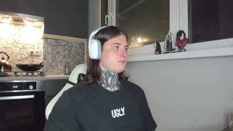 _torfin_ online show from February 2025 09:09:01 PM