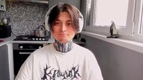 _torfin_ online show from February 2026 09:05:01 AM