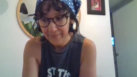 Snapshot of _tutti_frutti_ chatting on June 2026 12:04:01 AM _tutti_frutti_ online show from June 2026 12:04:01 AM