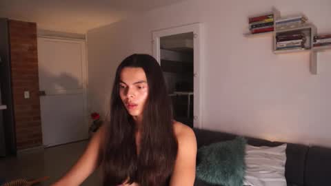 Anastasia Vahos online show from January 2026 08:03:01 PM