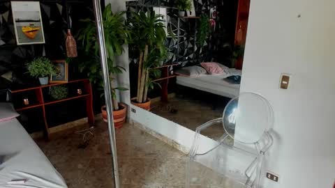 _valentina_69 online show from October 2025 02:51:01 PM