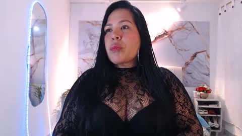 valeria online show from October 2025 08:29:02 PM