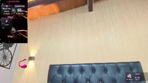 Veronica  online show from November 2025 04:34:02 AM