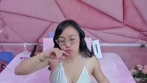 _violeta_18 online show from October 2025 03:37:02 AM