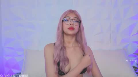 Snapshot of _viollettenoir_ chatting on December 2025 09:10:02 PM online show from December 2025 09:10:02 PM