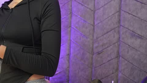   online show from April 2026 08:03:01 PM