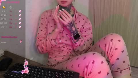 Alis online show from February 2025 08:59:02 PM