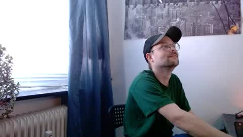 _whoisthatguy_ online show from October 2025 12:28:02 PM