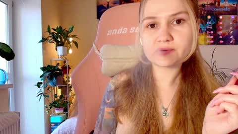Enni online show from October 2025 07:38:02 AM