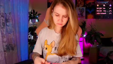 Enni online show from December 2025 07:36:01 AM