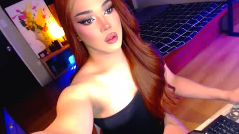 Snapshot of _womanofdreams_ chatting on February 2026 09:35:02 AM Sofie online show from February 2026 09:35:02 AM