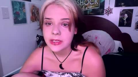 Snapshot of _xxalexx chatting on September 2025 02:27:01 AM _xxalexx online show from September 2025 02:27:01 AM